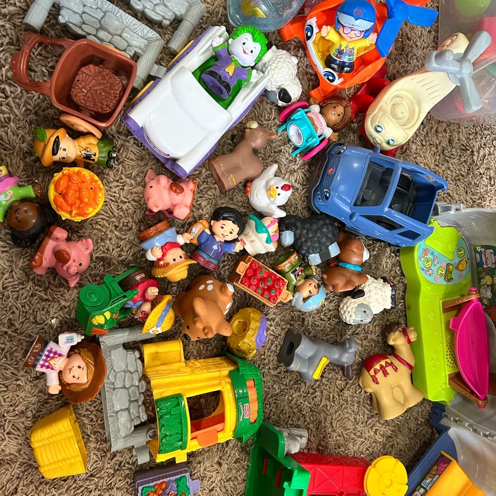 Colorful Action Figures & Playset for Kids little people lot